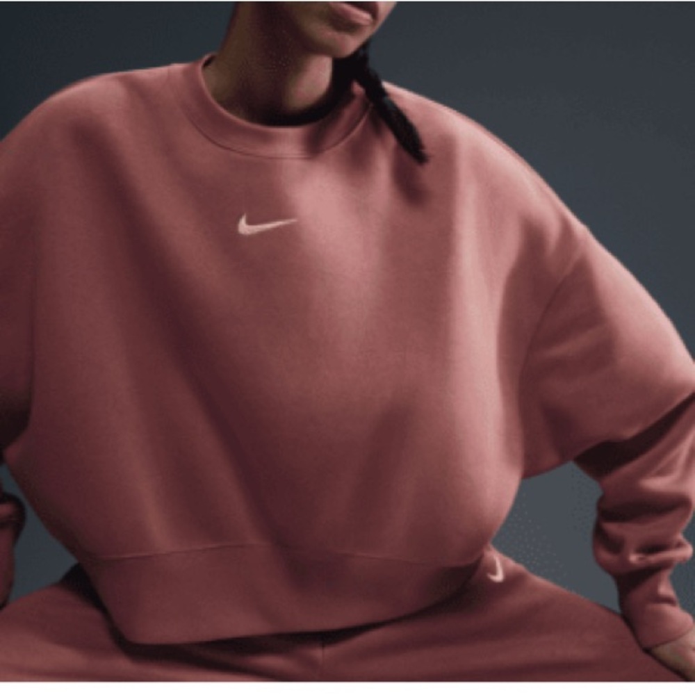 Nike Women's Sweatshirt in Mauve with White Logo